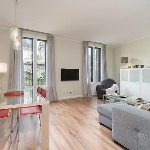https://sibs-coliseum-cozy-and-central.topbarcelonahotels.com